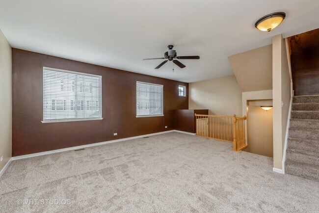 Building Photo - 366 Evergreen Cir