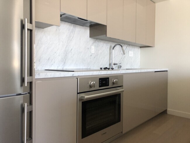 Foto del edificio - Very Unique Spacious Two Bedroom - Two bat...