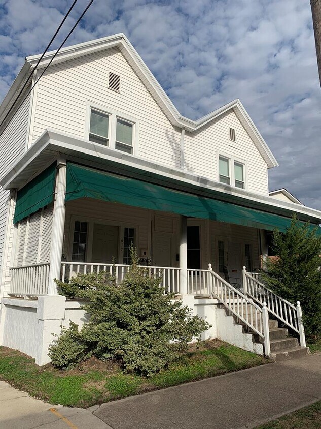 Foto principal - 619 3rd St