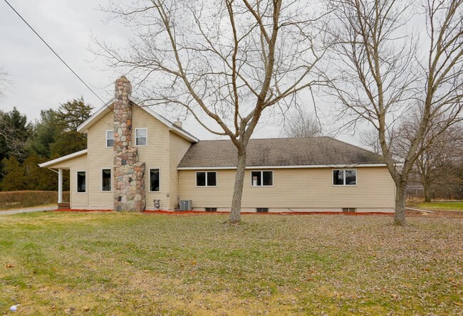 Foto del edificio - 60341 Constantine Rd