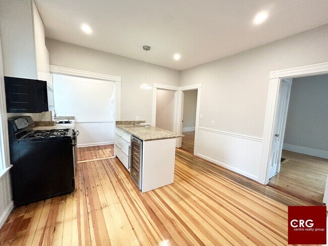 Building Photo - 11-13 Buttonwood St. Unit 1A
