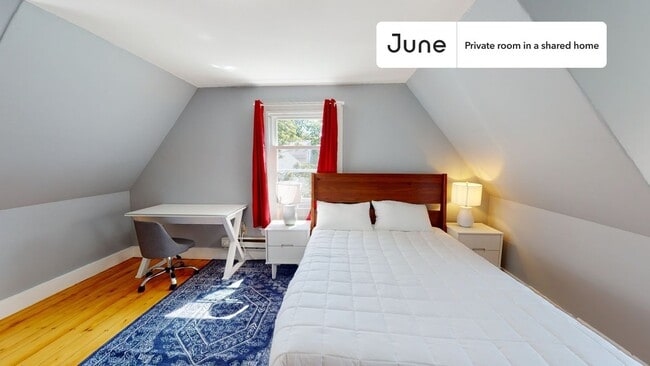 Foto del edificio - Room in Shared 7 bed/2 bath home