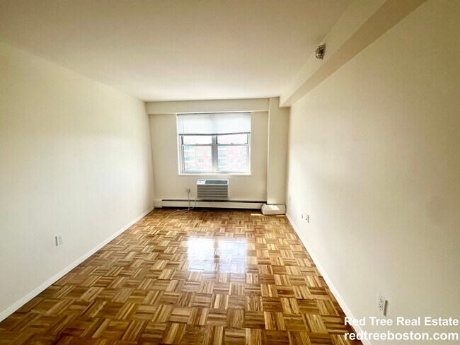 Building Photo - 175 Freeman St