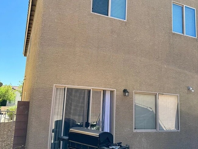 Building Photo - 9242 Wittig Ave