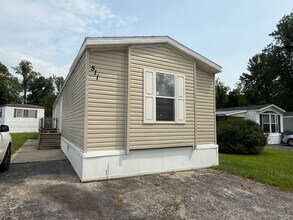 Building Photo - 511 Pettycoat Ln