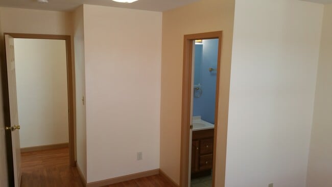 Foto del edificio - 404 W 4th St