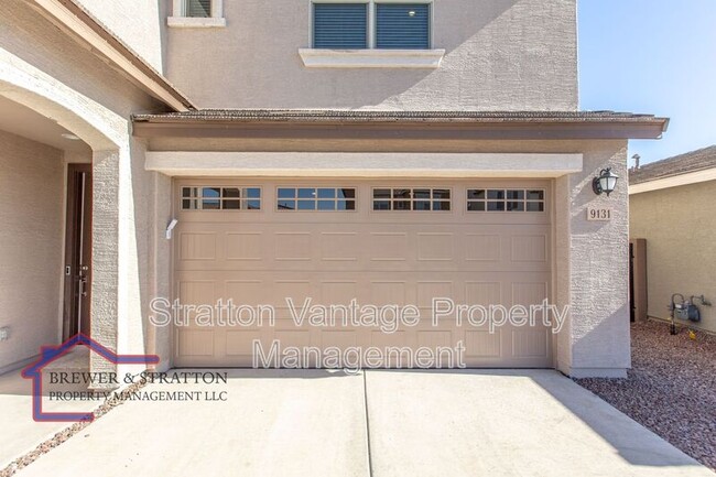 Building Photo - 9131 W Glenrosa Ave