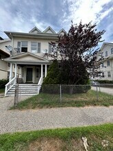 Building Photo - 896 Howard Ave