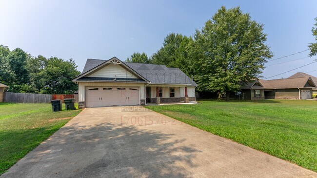 Building Photo - 13 Wheatland Way
