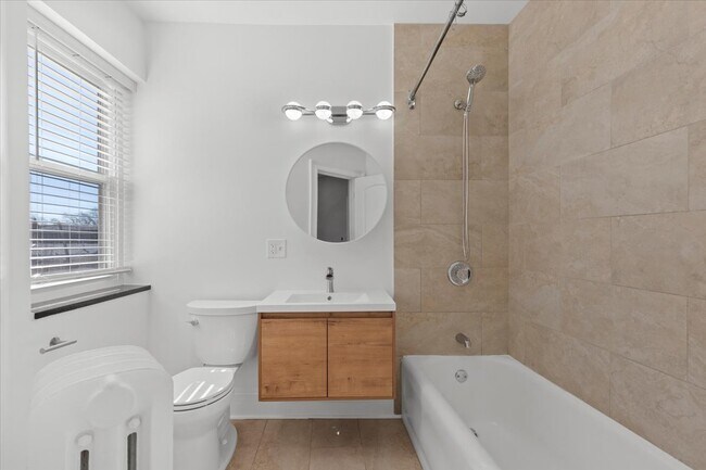 Foto del edificio - 4139 W Leland Ave