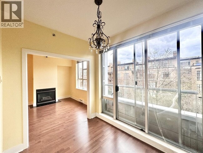 Building Photo - 2655 Cranberry Dr