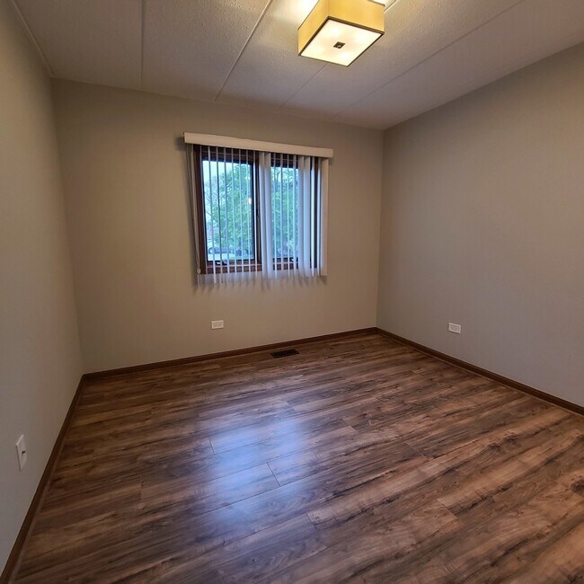 Foto del edificio - 10640 Ridgeland Ave
