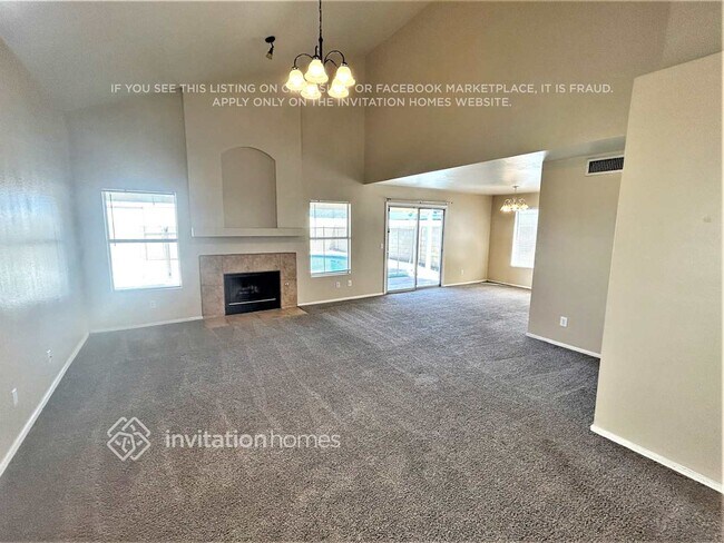 Foto del edificio - 10483 N 76th Dr