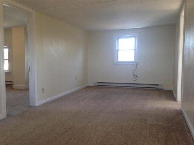 Building Photo - Rare West Bethlehem Apartment