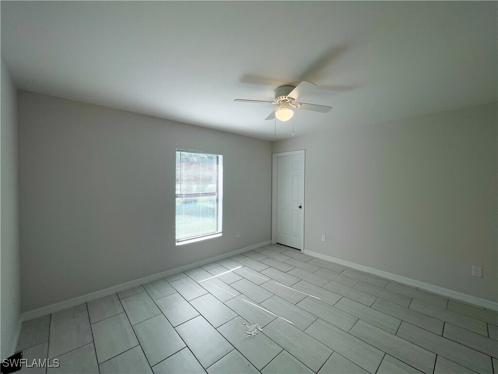 Building Photo - 3605 SW 8th Pl
