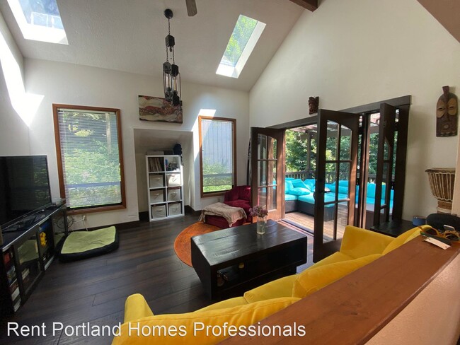 Building Photo - 3 br, 2 bath House - 402 SW Custer Street