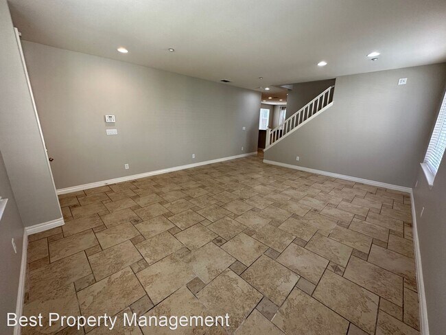 Foto del edificio - 4 br, 2.5 bath House - 239 Lawrence Ln