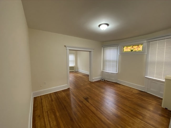 Building Photo - 152 Danforth Ave