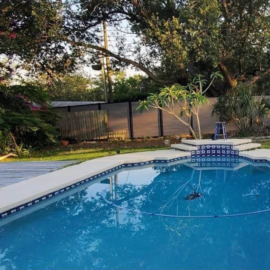 Foto del edificio - 917 Fairlington Dr