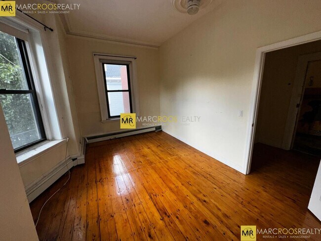 Building Photo - 183 Harvard St