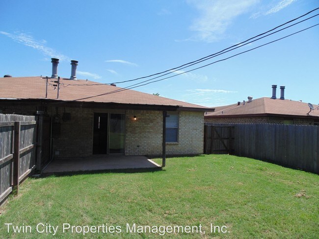 Building Photo - 2416 Pecan Ridge Dr