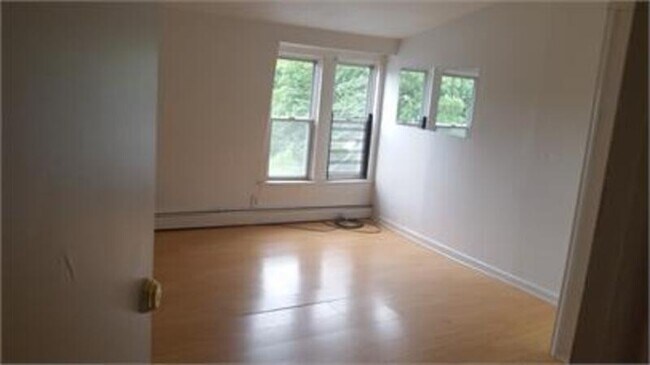 Building Photo - 2311 Perkiomen Ave