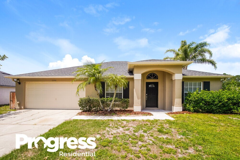 Foto principal - 13743 Riverpath Grove Dr