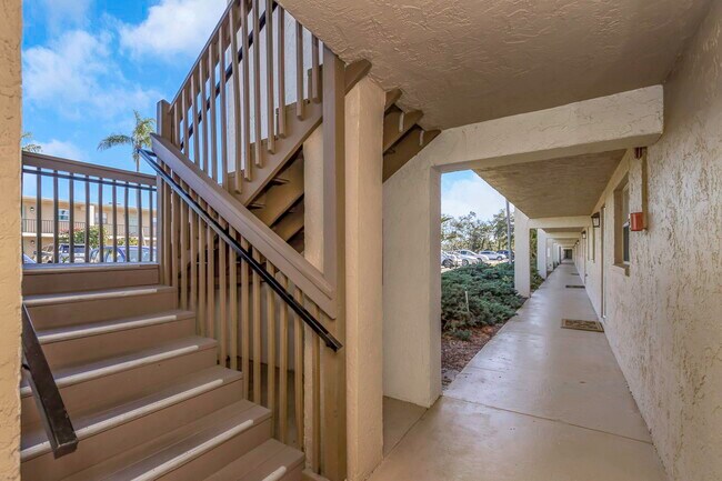 Foto del edificio - 12300 Park Blvd