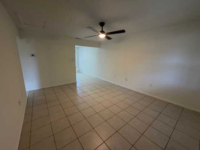 Building Photo - 460 Beltrees St