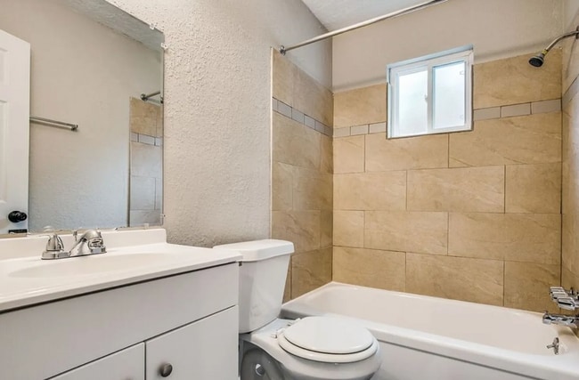 Photo - 4820 Oak Ave Apartment