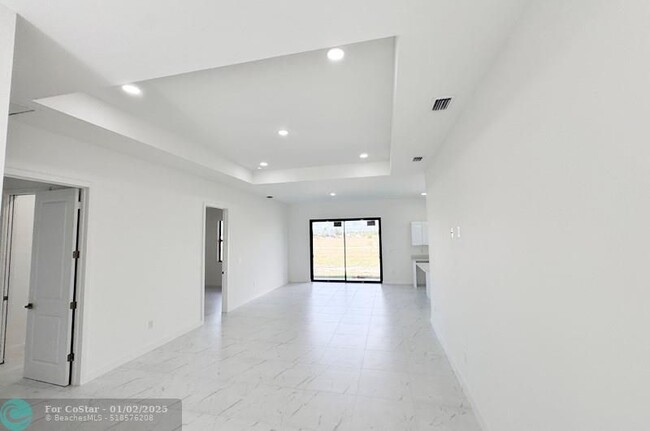 Foto del edificio - 4105 NW 38th Terrace