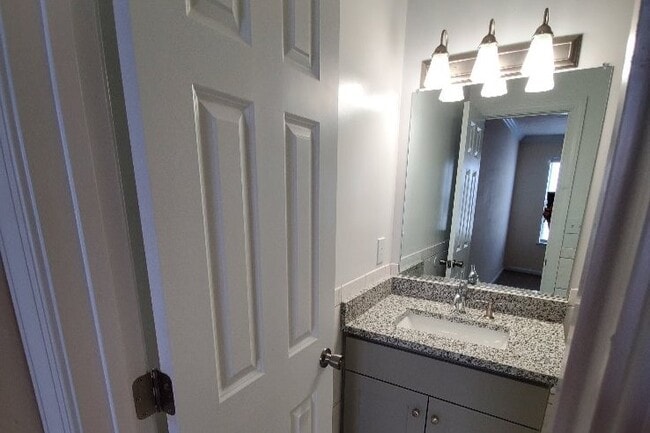 Building Photo - Lake Princess Anne Apartments