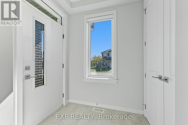 Building Photo - 40 Fanning St