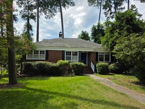 Building Photo - 1701 York Dr