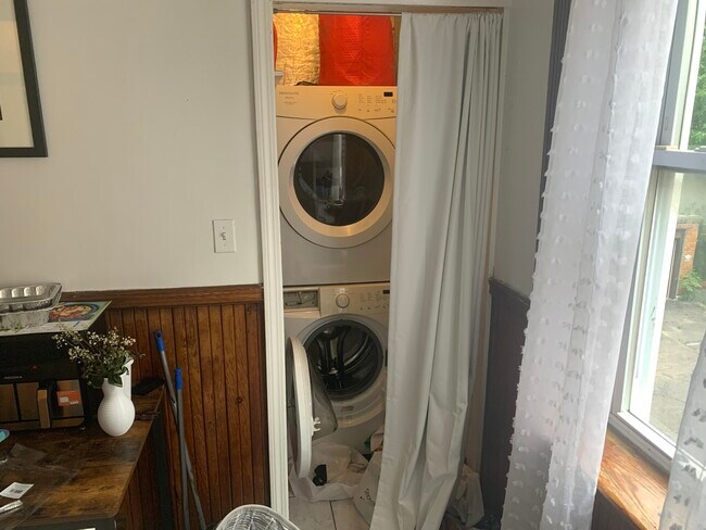 Foto del edificio - 4 Litchfield St