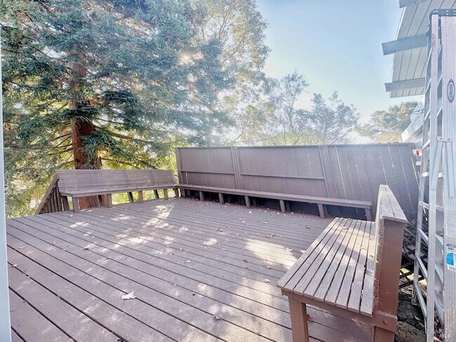 Foto del edificio - 62 Buckelew St