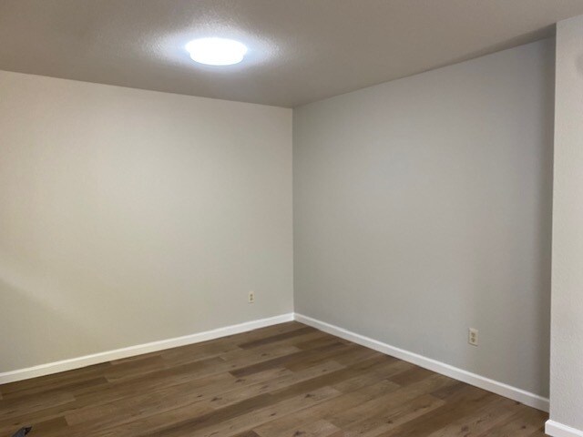 Foto del edificio - 1806 Woodlake Dr