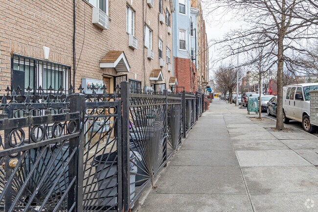 Walkway - 1236 Prospect Ave