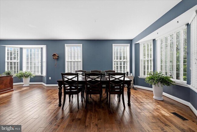 Foto del edificio - 704 Seaton Ct SE