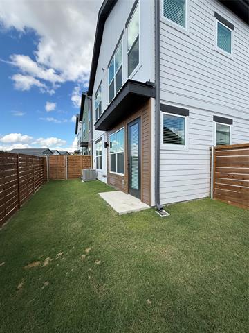 Foto del edificio - 1535 Sage Ln