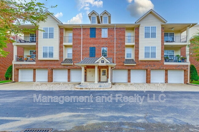 Building Photo - 3201 Aspen Grove Dr