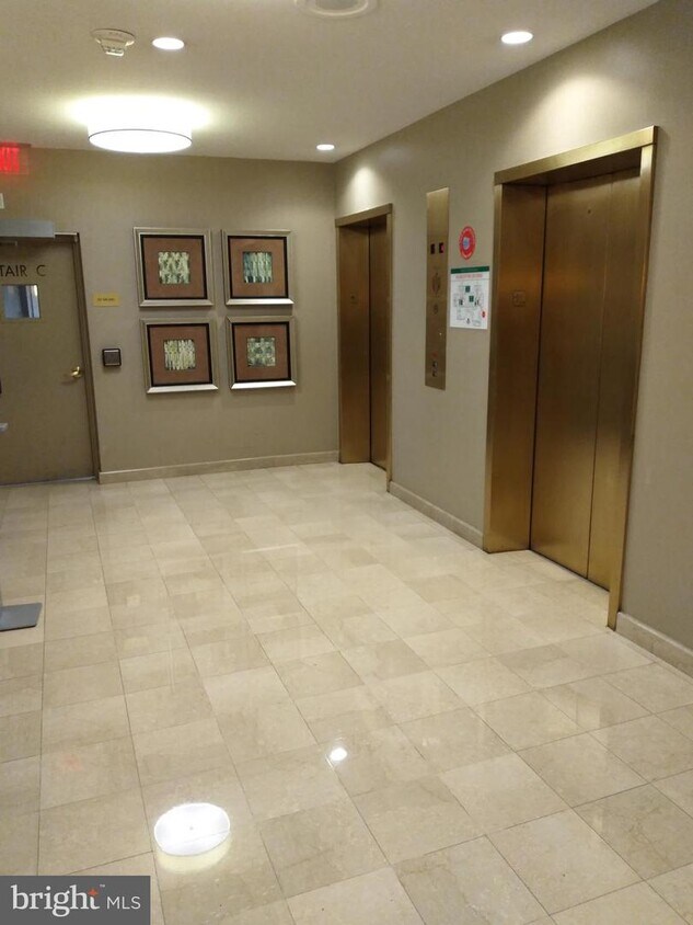 4601 N Park Ave Unit 516, Chevy Chase, MD 20815 Condo for Rent in