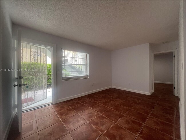 Foto del edificio - 1651 SW 2nd St