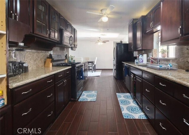 Building Photo - 45472 Deglet Noor St