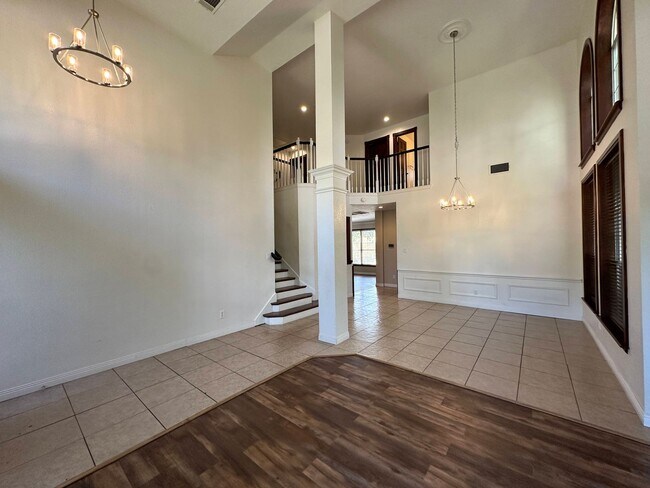 Building Photo - South Austin, Circle-C, Two Story - Availa...