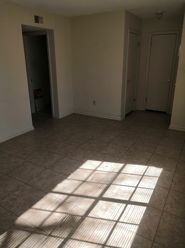 Foto del edificio - 5340 Stage Rd