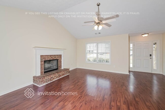 Building Photo - 555 Wellington Ln