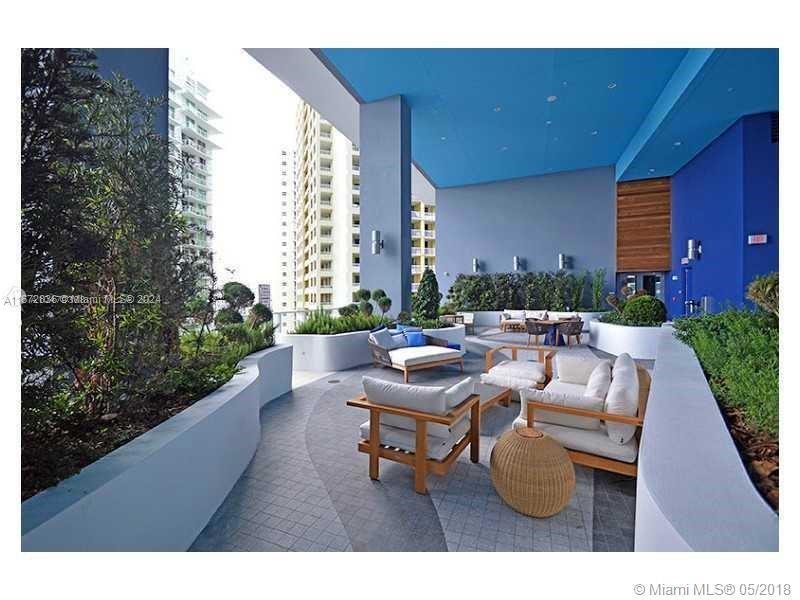 Foto principal - 1300 Brickell Bay Dr