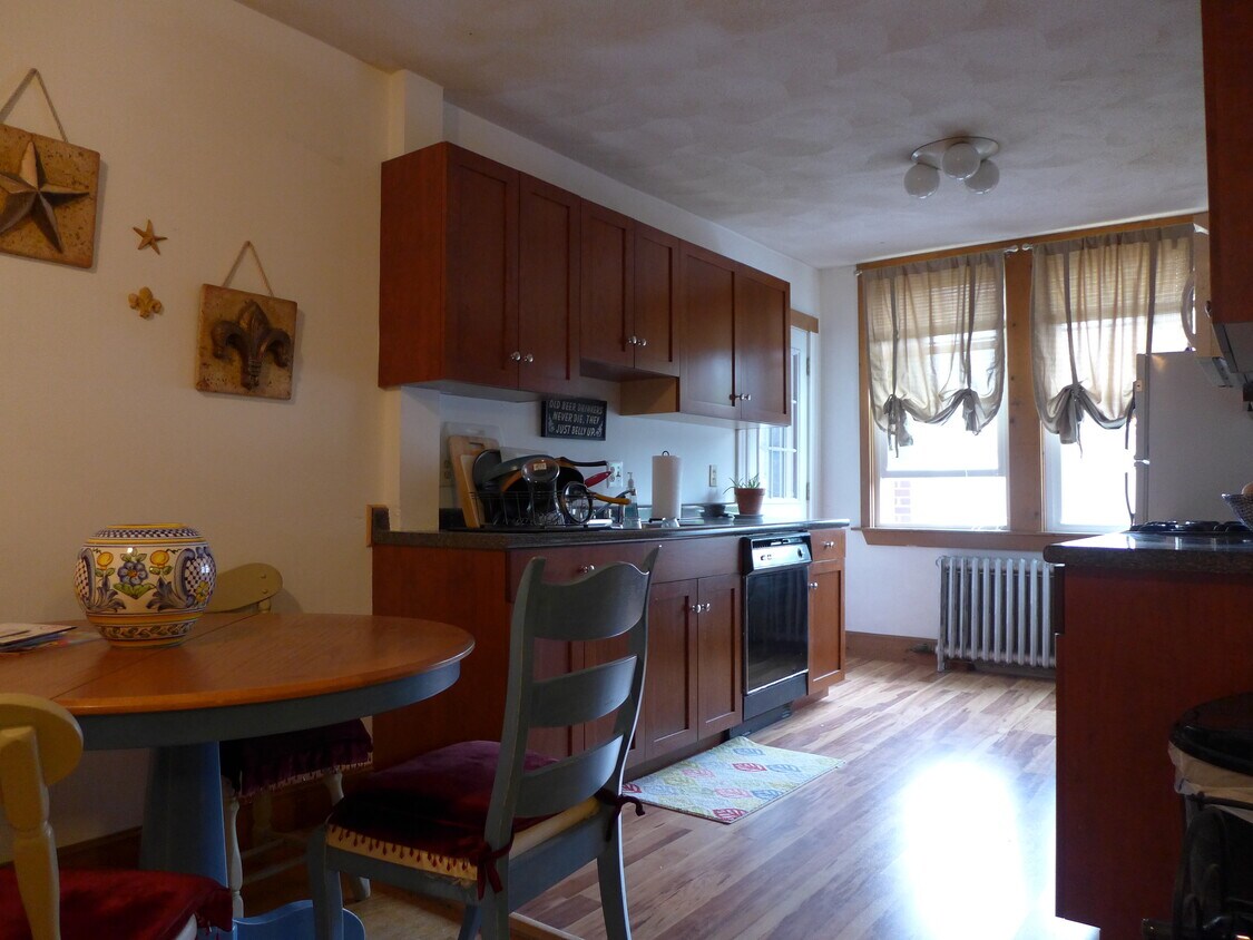 Primary Photo - 54 Colborne Rd