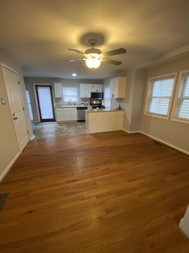 Foto del edificio - 4511 Clifton Ave